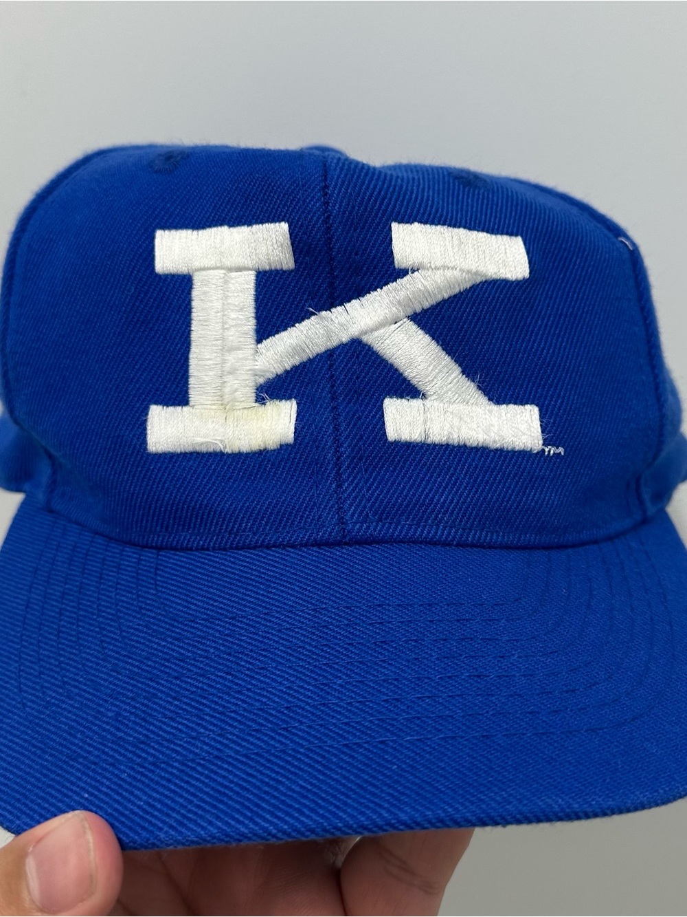 Vintage 90s Kentucky Wildcats Blue Snapback Hat